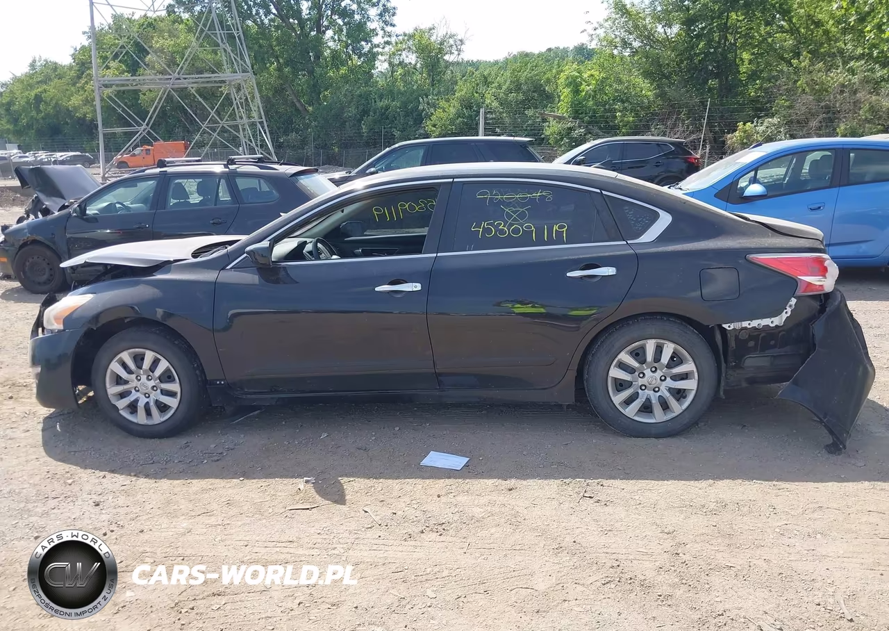 2015 Nissan Altima 2.5 S VIN:1N4AL3APXFN920048 - 15