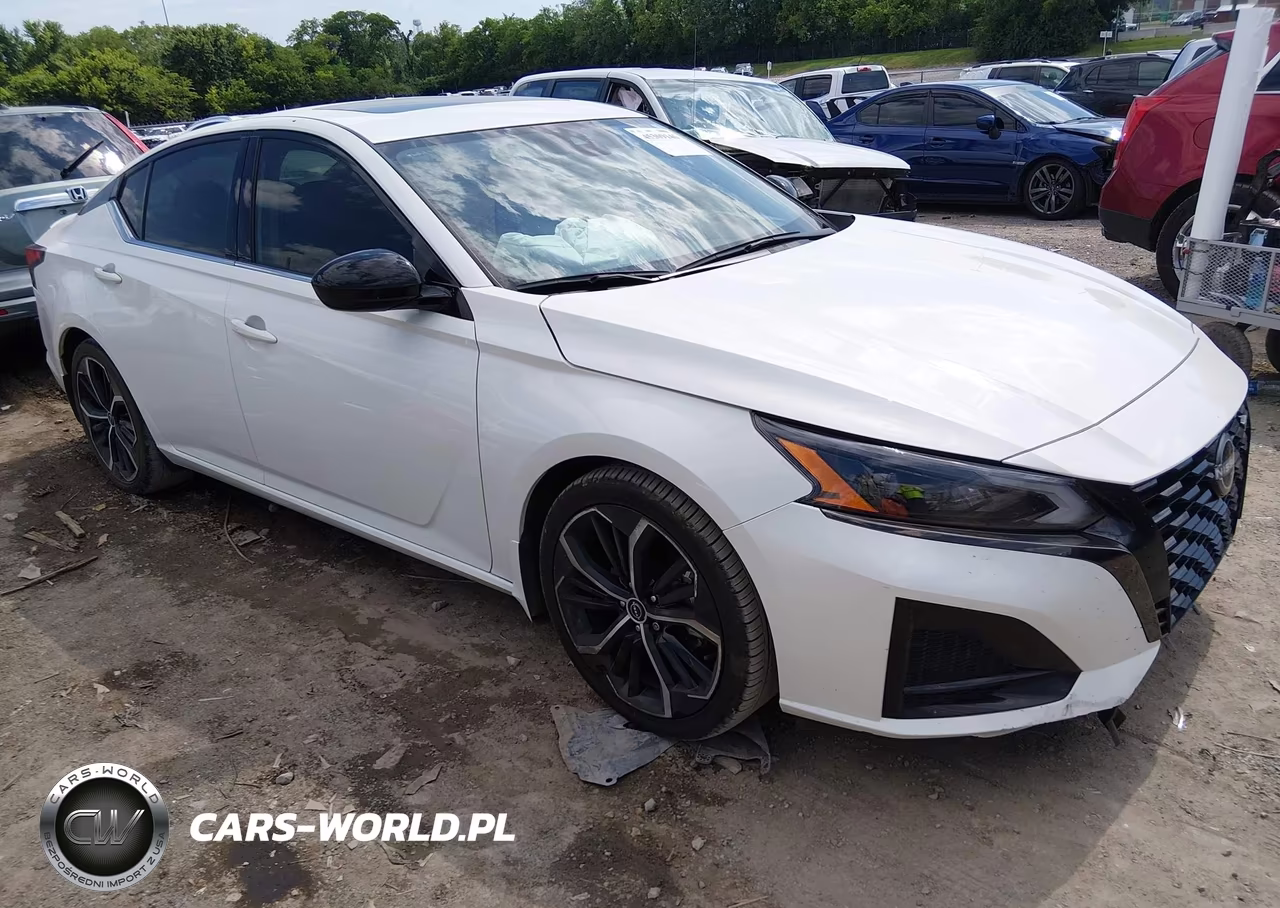 2023 Nissan Altima Sr Fwd – zdjęcie 1 z 17