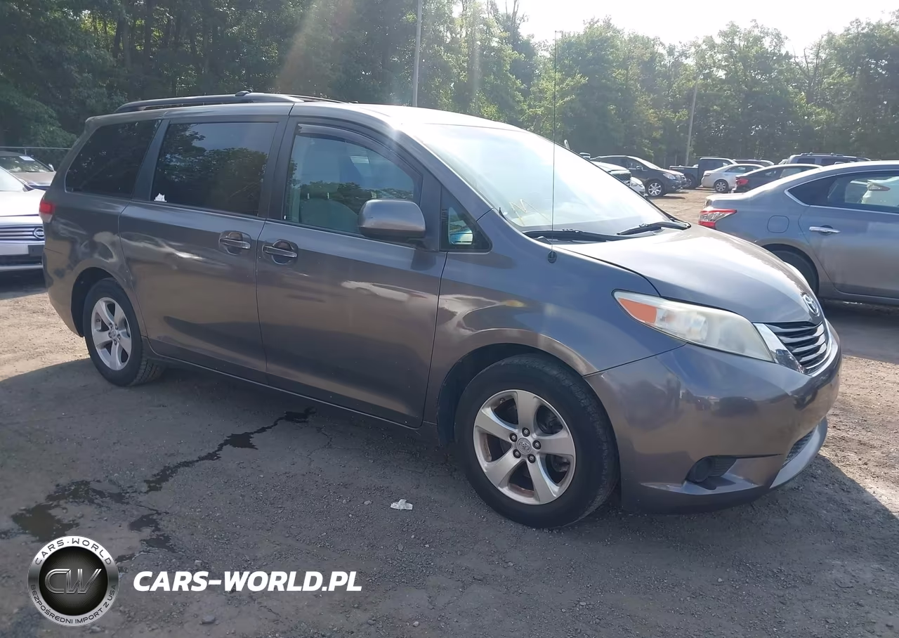2011 Toyota Sienna Le V6