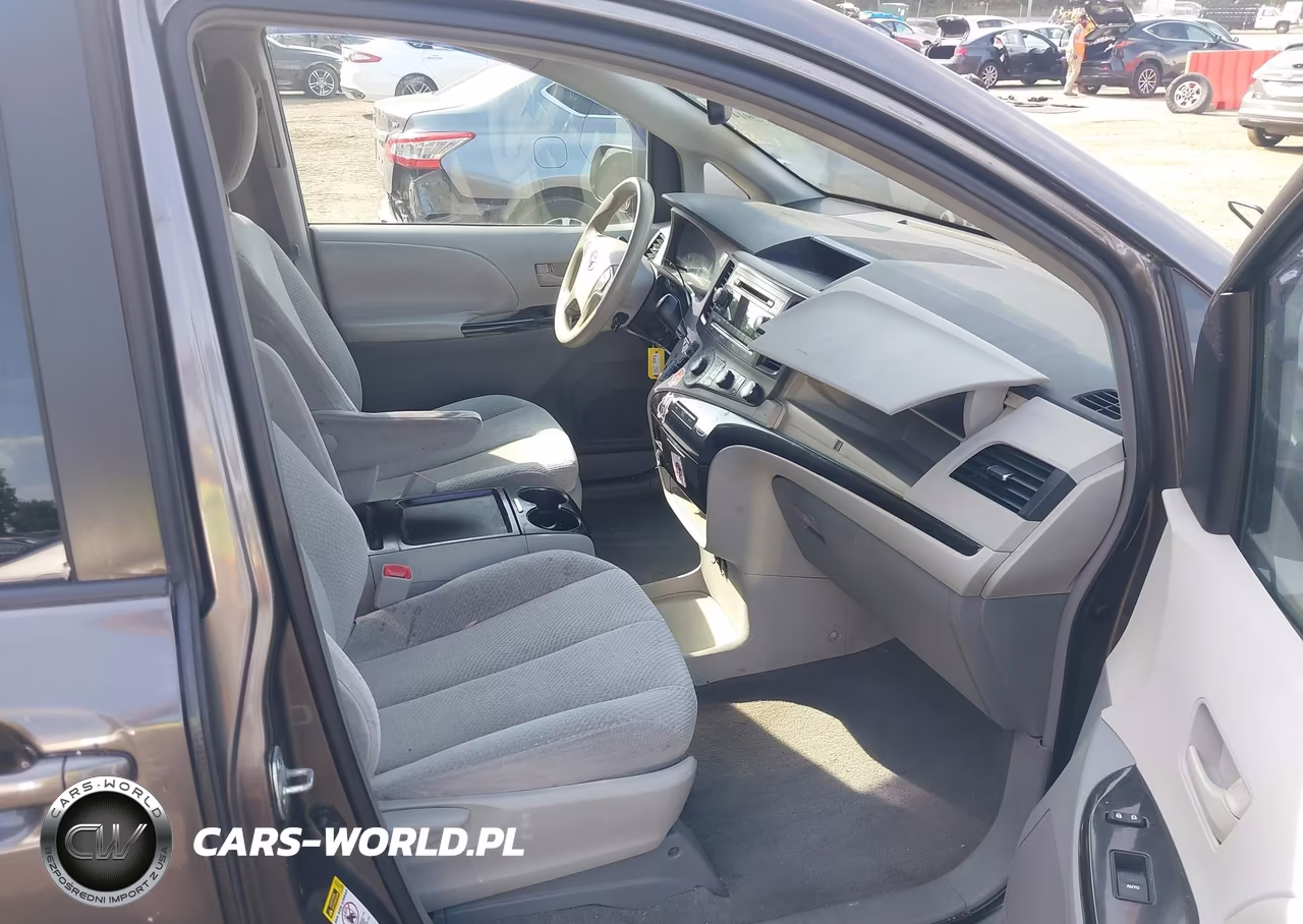 2011 Toyota Sienna Le V6 VIN:5TDKK3DC1BS078408 - 5