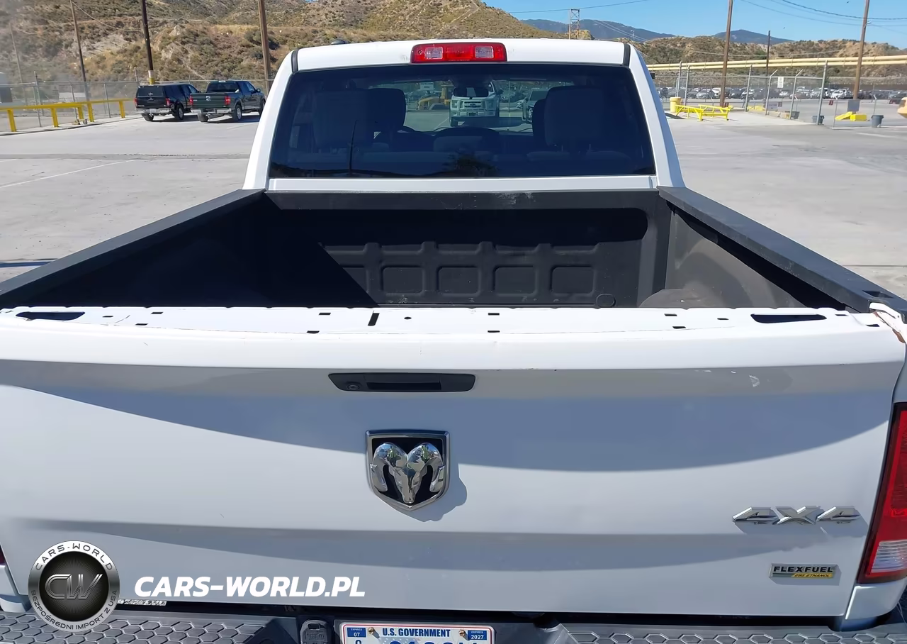 2019 Ram 1500 Classic Tradesman 4X4 5'7 Box VIN:1C6RR7KG8KS611991 - 6