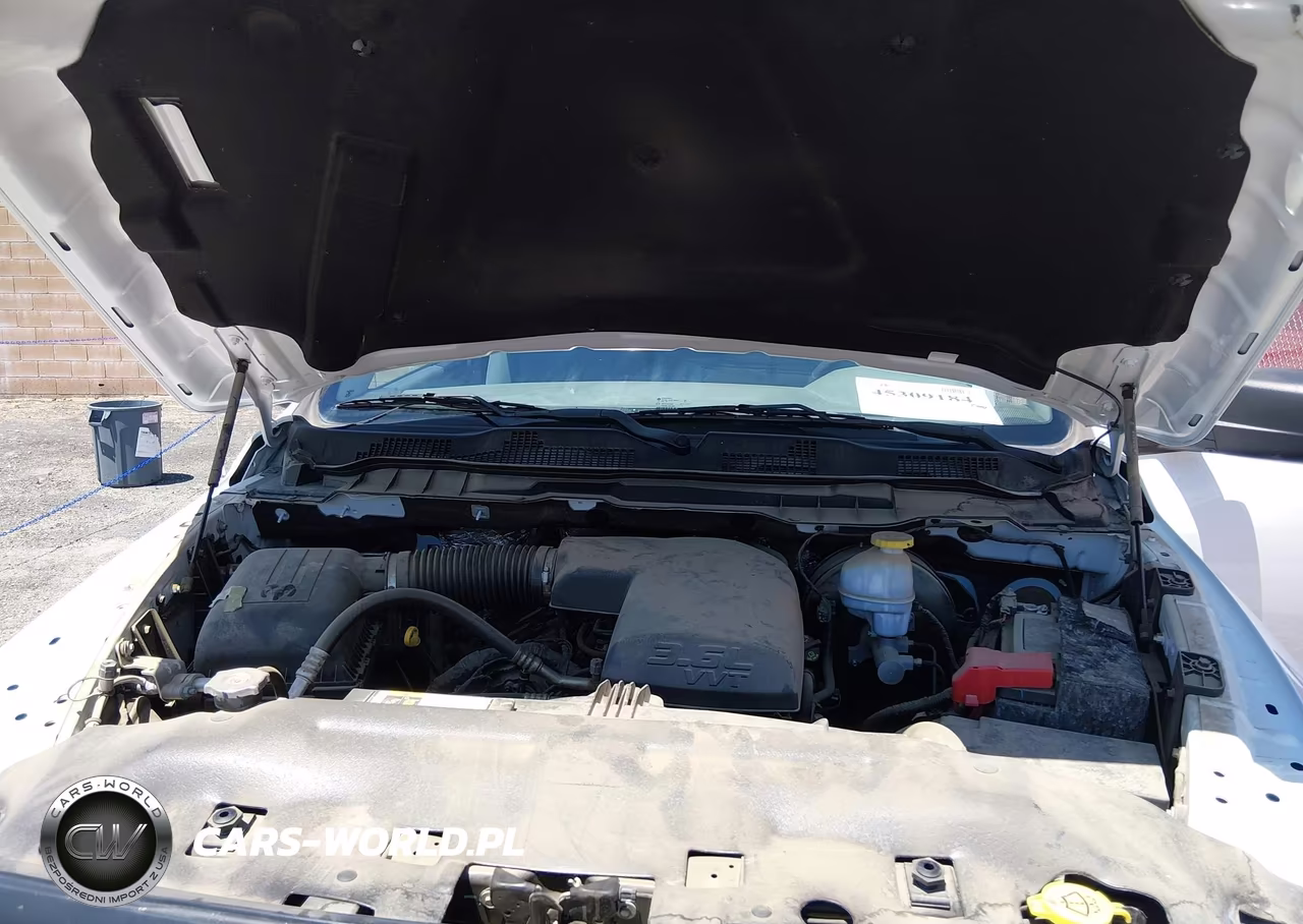 2019 Ram 1500 Classic Tradesman 4X2 8' Box VIN:3C6JR6DG6KG569431 - 10