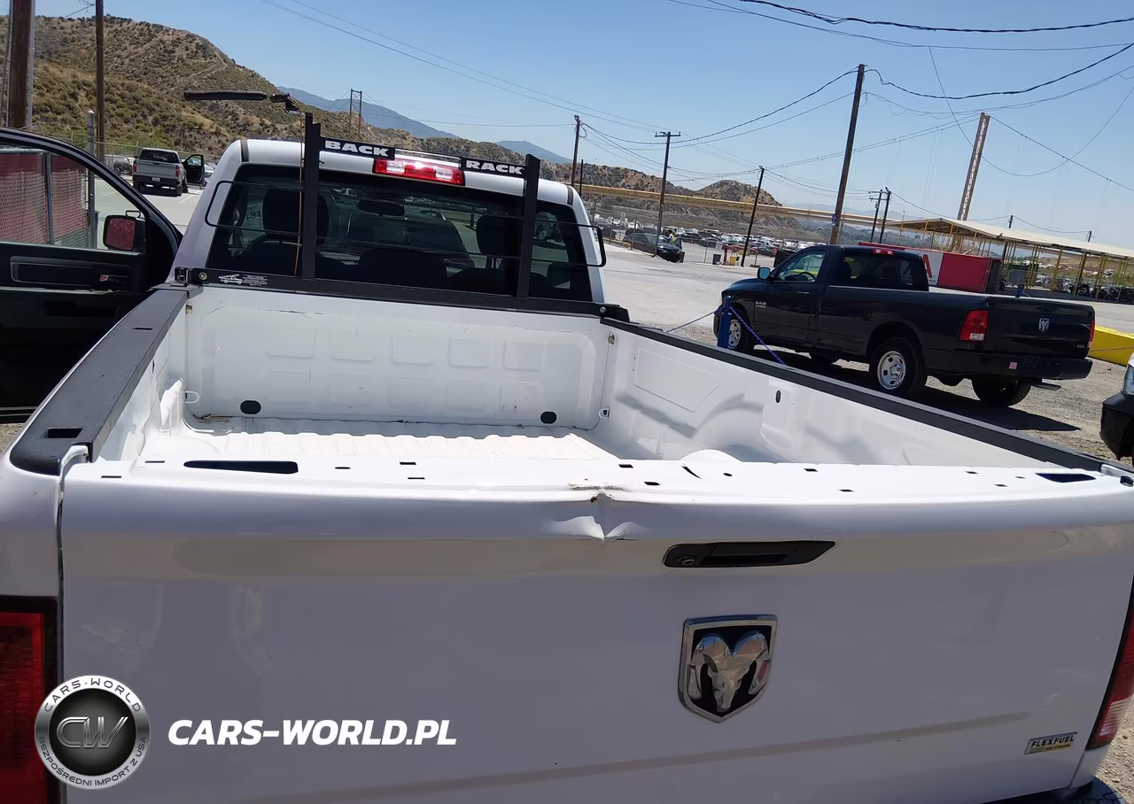 2019 Ram 1500 Classic Tradesman 4X2 8' Box VIN:3C6JR6DG6KG569431 - 13