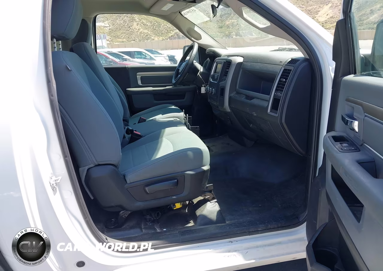 2019 Ram 1500 Classic Tradesman 4X2 8' Box VIN:3C6JR6DG6KG569431 - 5