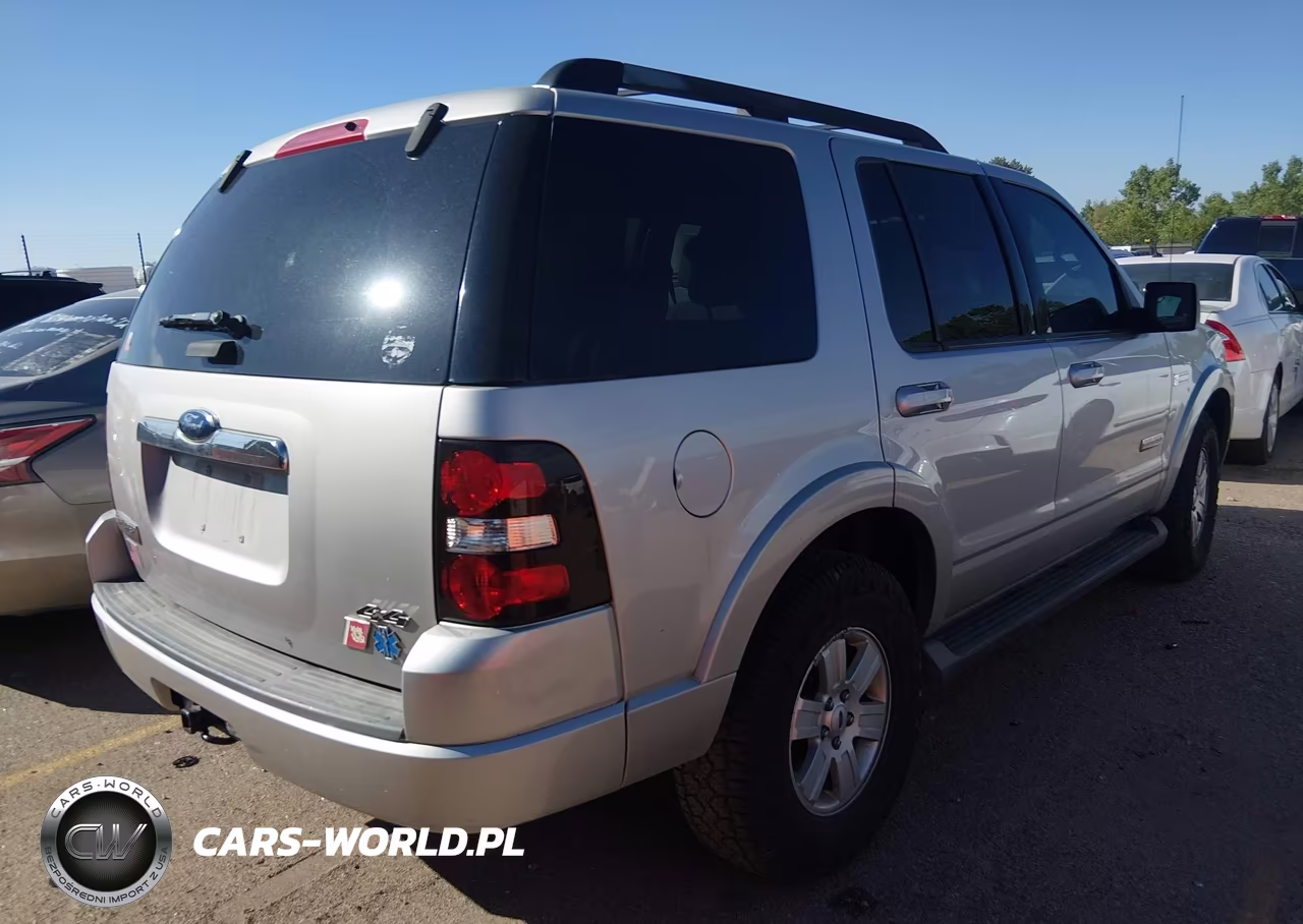 2008 Ford Explorer Xlt VIN:1FMEU73E48UA84270 - 4
