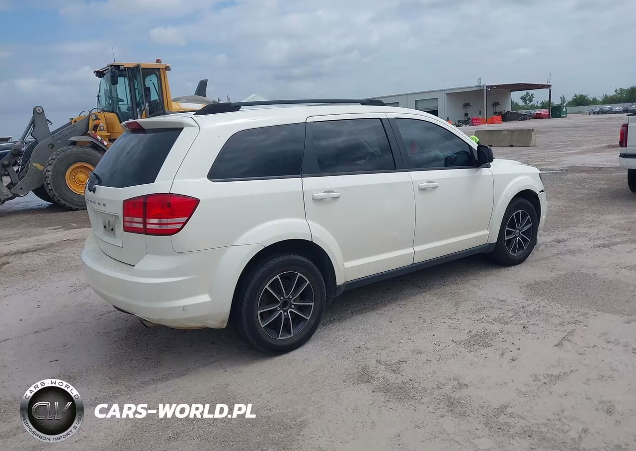 2018 Dodge Journey Se VIN:3C4PDCAB1JT535346 - 4