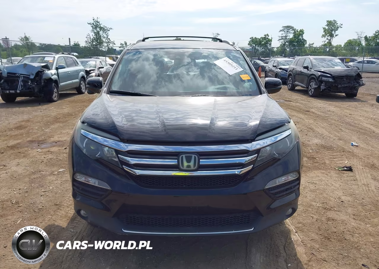 2017 Honda Pilot Touring VIN:5FNYF5H91HB030400 - 12
