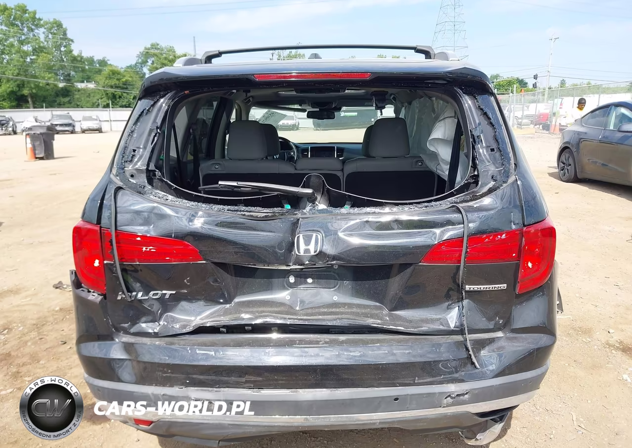 2017 Honda Pilot Touring VIN:5FNYF5H91HB030400 - 16