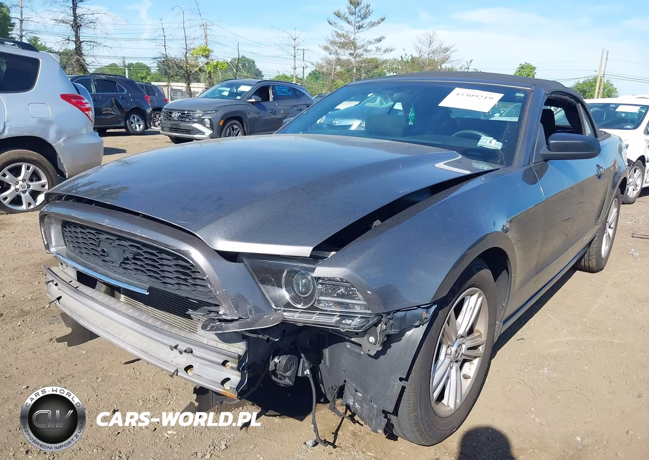 2014 Ford Mustang V6 VIN:1ZVBP8EM6E5328447 - 6