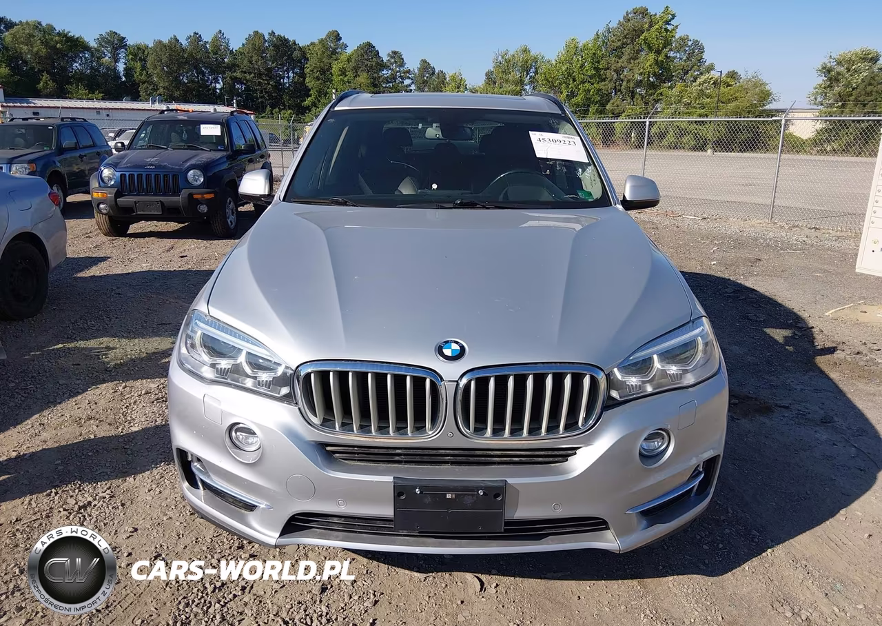 2015 BMW X5 xDrive50I VIN:5UXKR6C52F0J76371 - 12