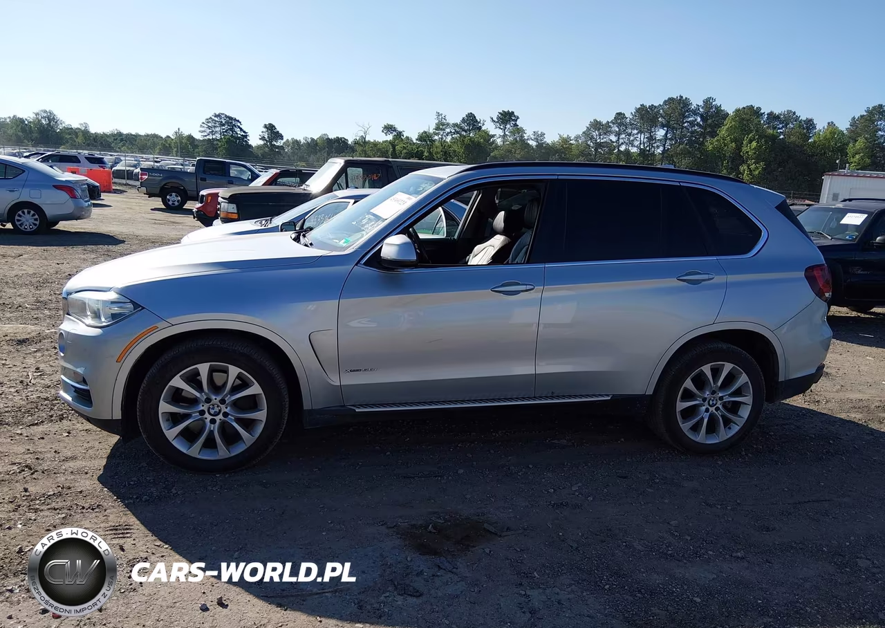 2015 BMW X5 xDrive50I VIN:5UXKR6C52F0J76371 - 14