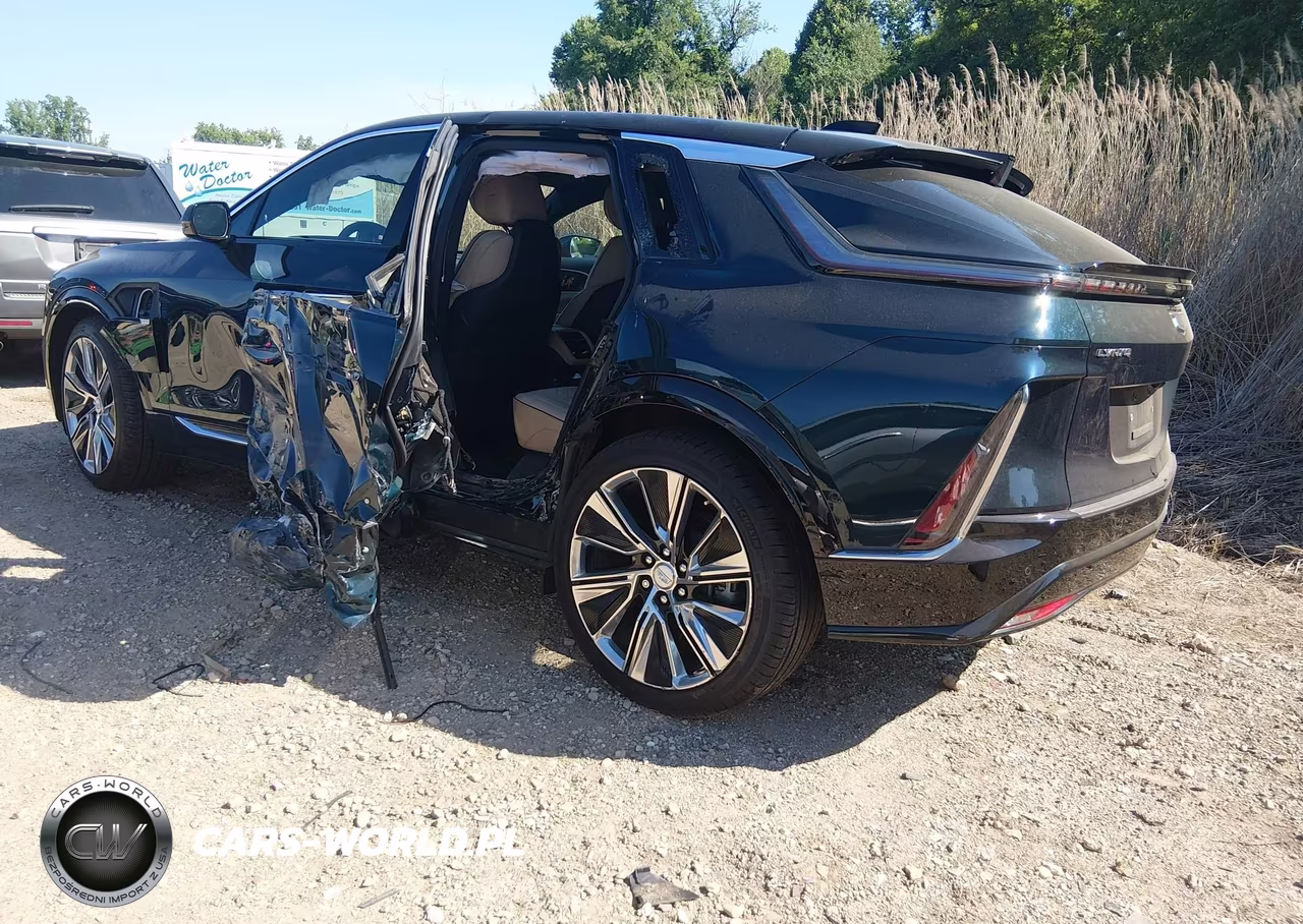 2025 Cadillac Lyriq Luxury 3 Rwd VIN:1GYKPTRL5SZ318675 - 3