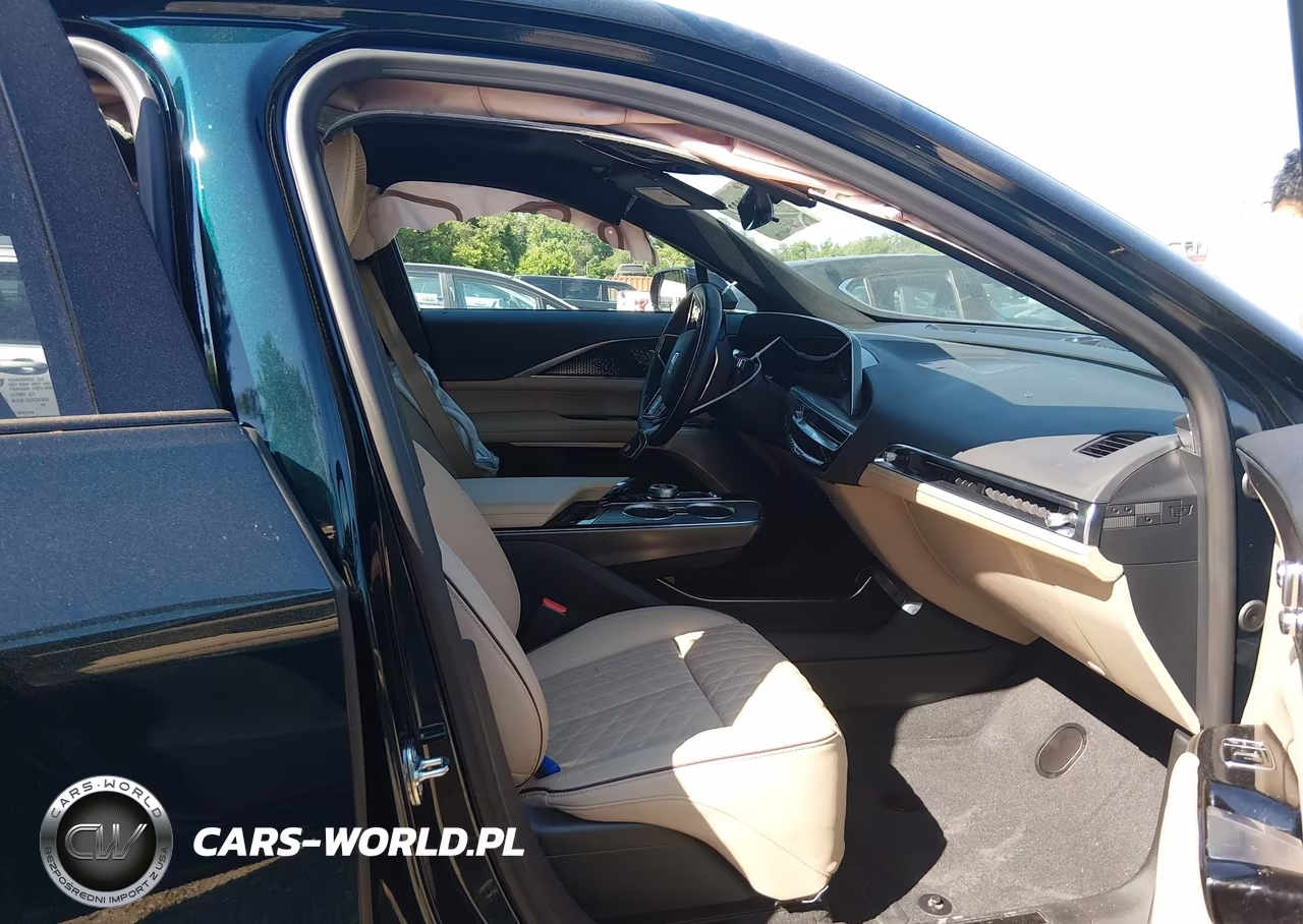 2025 Cadillac Lyriq Luxury 3 Rwd VIN:1GYKPTRL5SZ318675 - 5