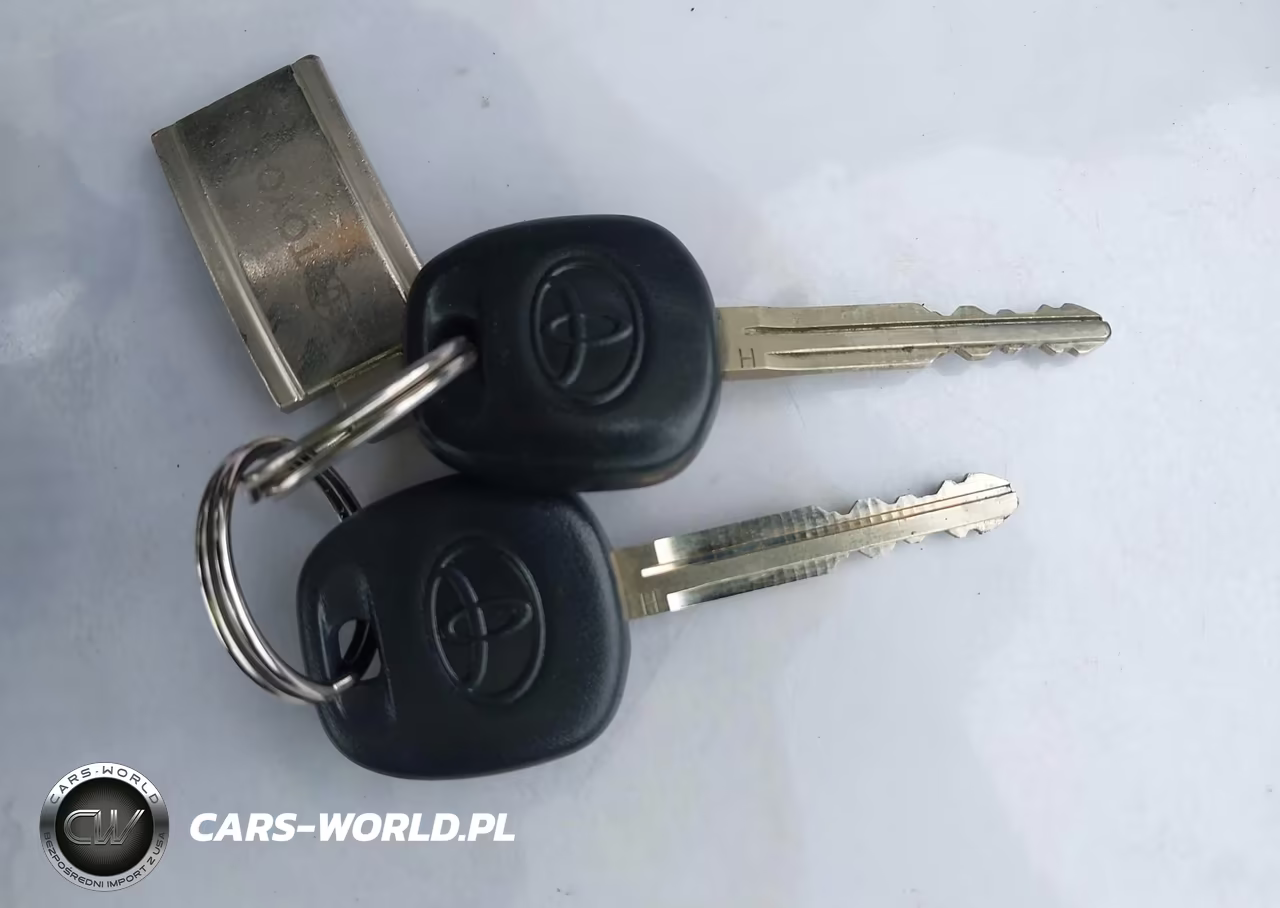 2020 Toyota Corolla L VIN:JTDDPRAE1LJ016895 - 11