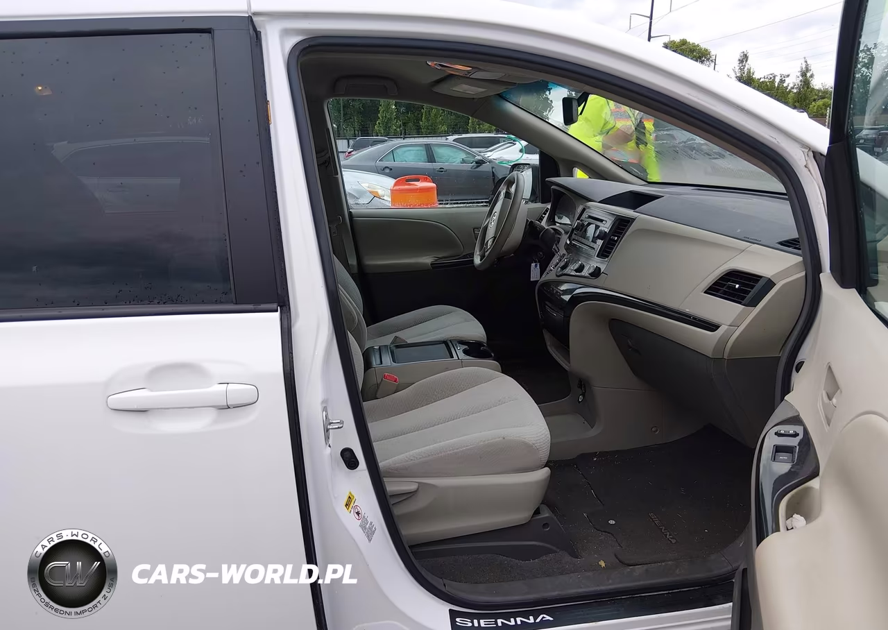 2011 Toyota Sienna Le V6 VIN:5TDKK3DC3BS024155 - 5