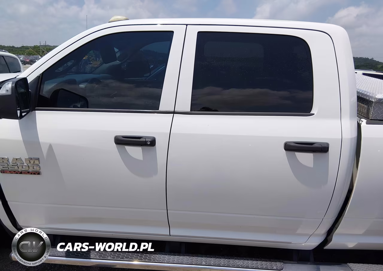 2015 Ram 2500 Tradesman VIN:3C6UR5HJXFG649897 - 14