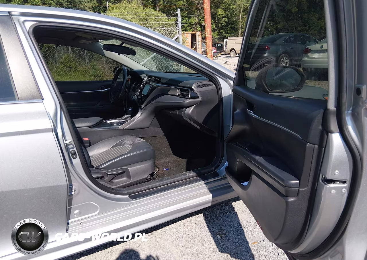 2020 Toyota Camry Se VIN:4T1G11AKXLU333218 - 5