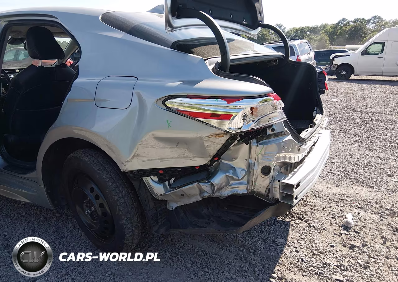 2020 Toyota Camry Se VIN:4T1G11AKXLU333218 - 6
