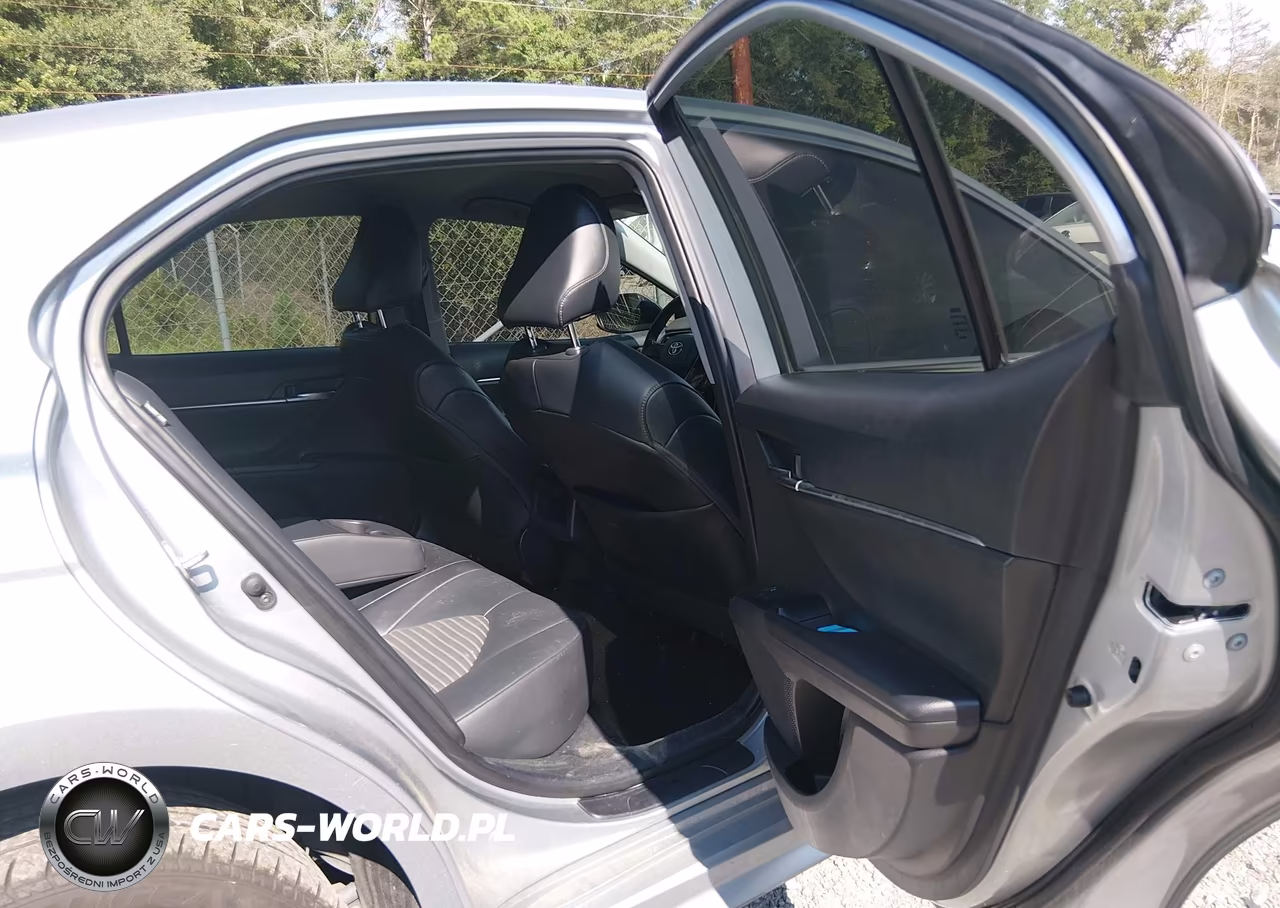2020 Toyota Camry Se VIN:4T1G11AKXLU333218 - 8