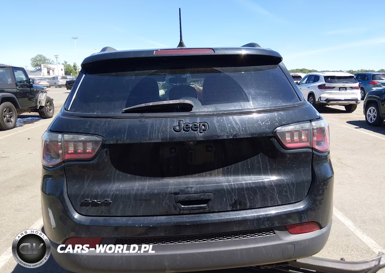 2019 Jeep Compass Altitude 4X4 VIN:3C4NJDBBXKT838955 - 16