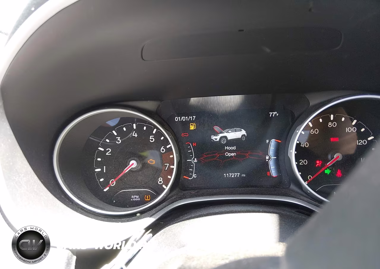 2019 Jeep Compass Altitude 4X4 VIN:3C4NJDBBXKT838955 - 7