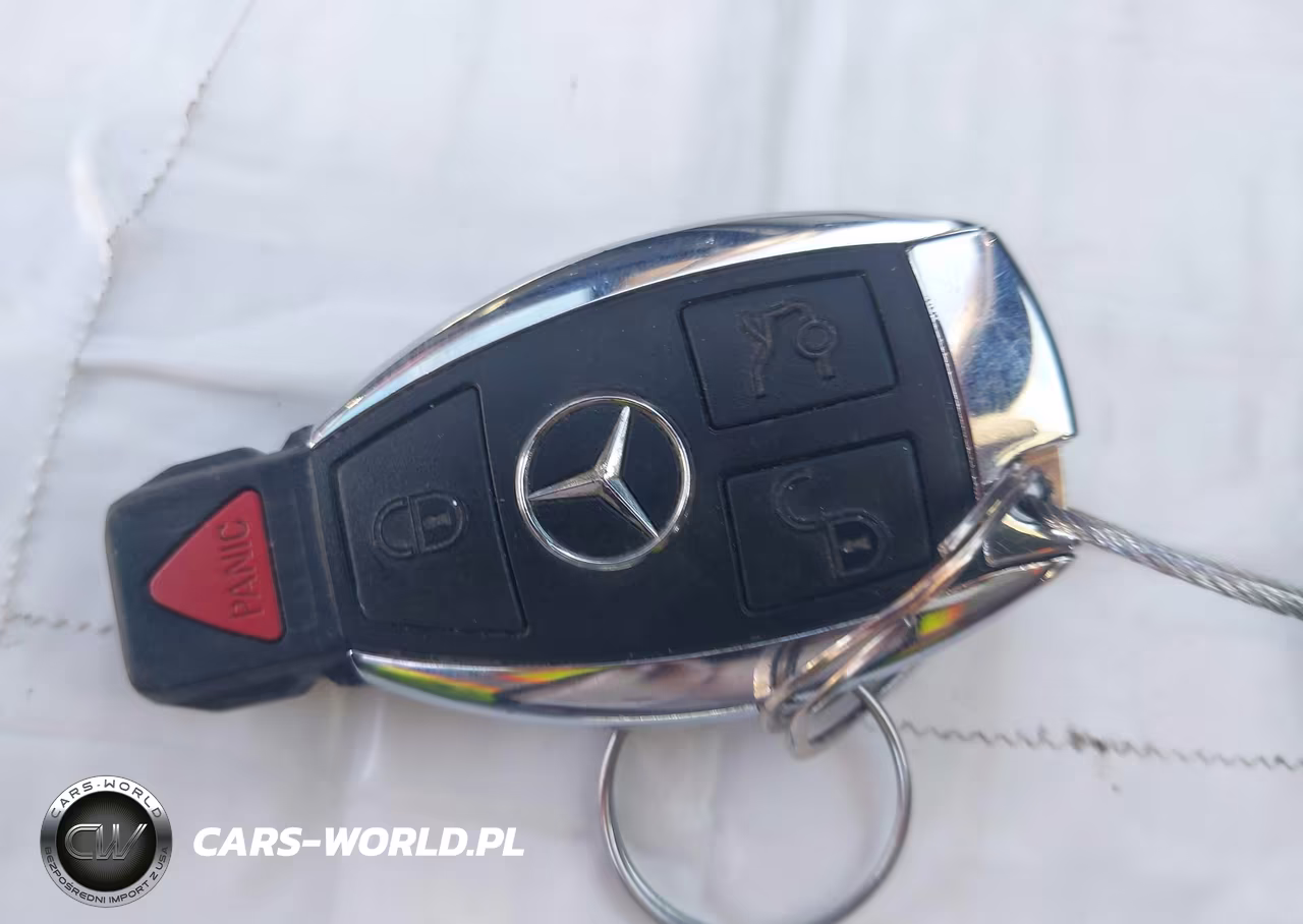2010 Mercedes-Benz C 300 Sport VIN:WDDGF5EB5AR123865 - 11