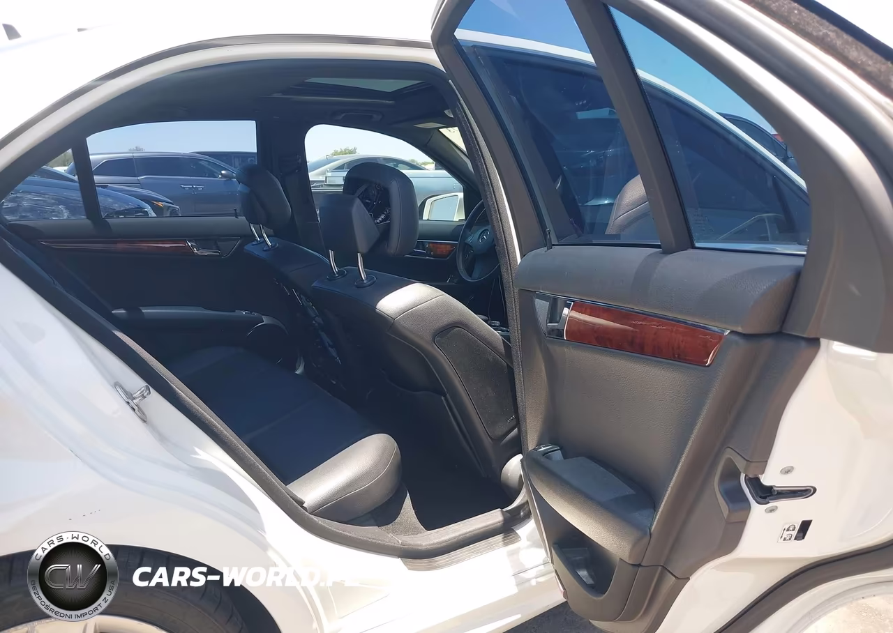 2010 Mercedes-Benz C 300 Sport VIN:WDDGF5EB5AR123865 - 8