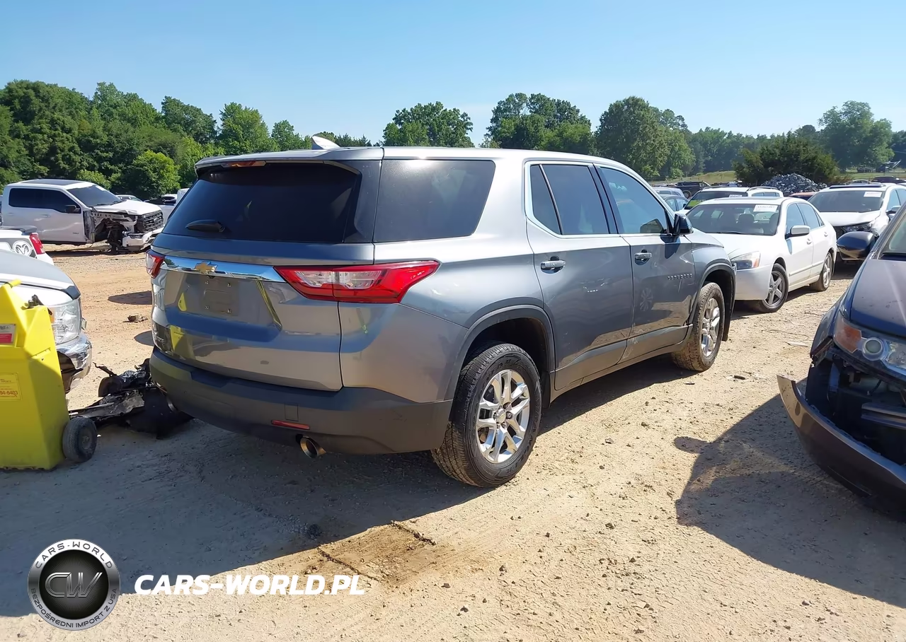 2020 Chevrolet Traverse Fwd Ls VIN:1GNERFKW4LJ247916 - 4