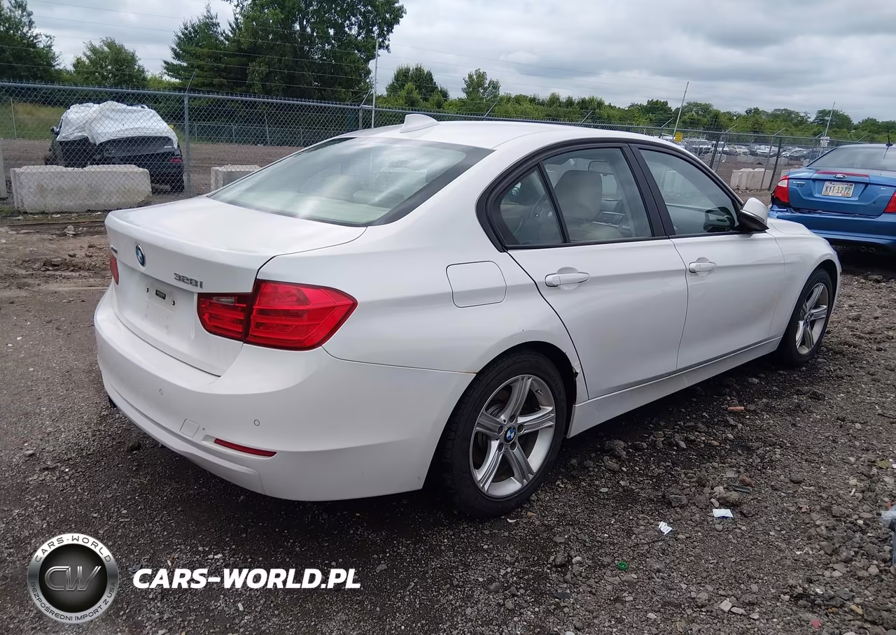 2014 BMW 328I xDrive VIN:WBA3B3C53EF545191 - 4