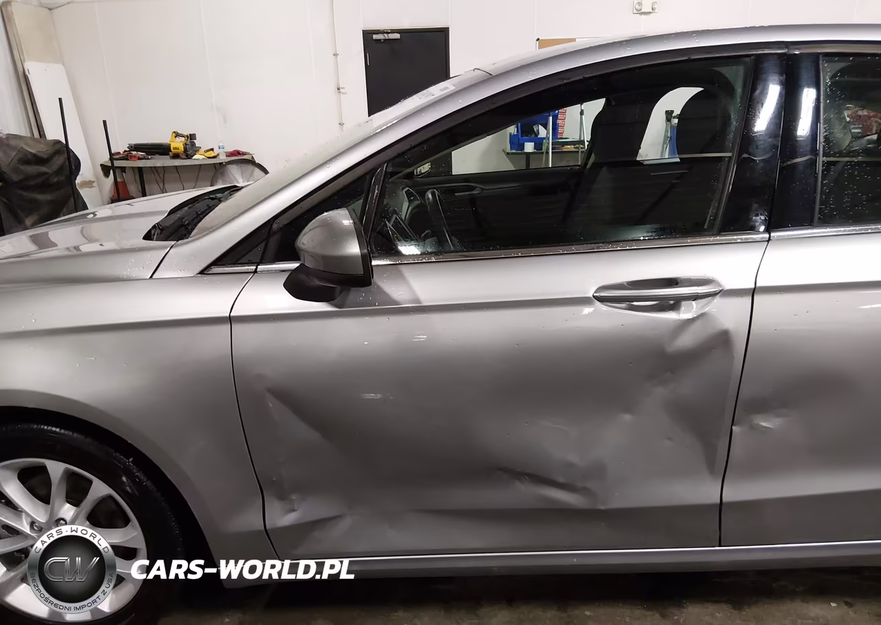 2020 Ford Fusion Se VIN:3FA6P0HD5LR220144 - 17
