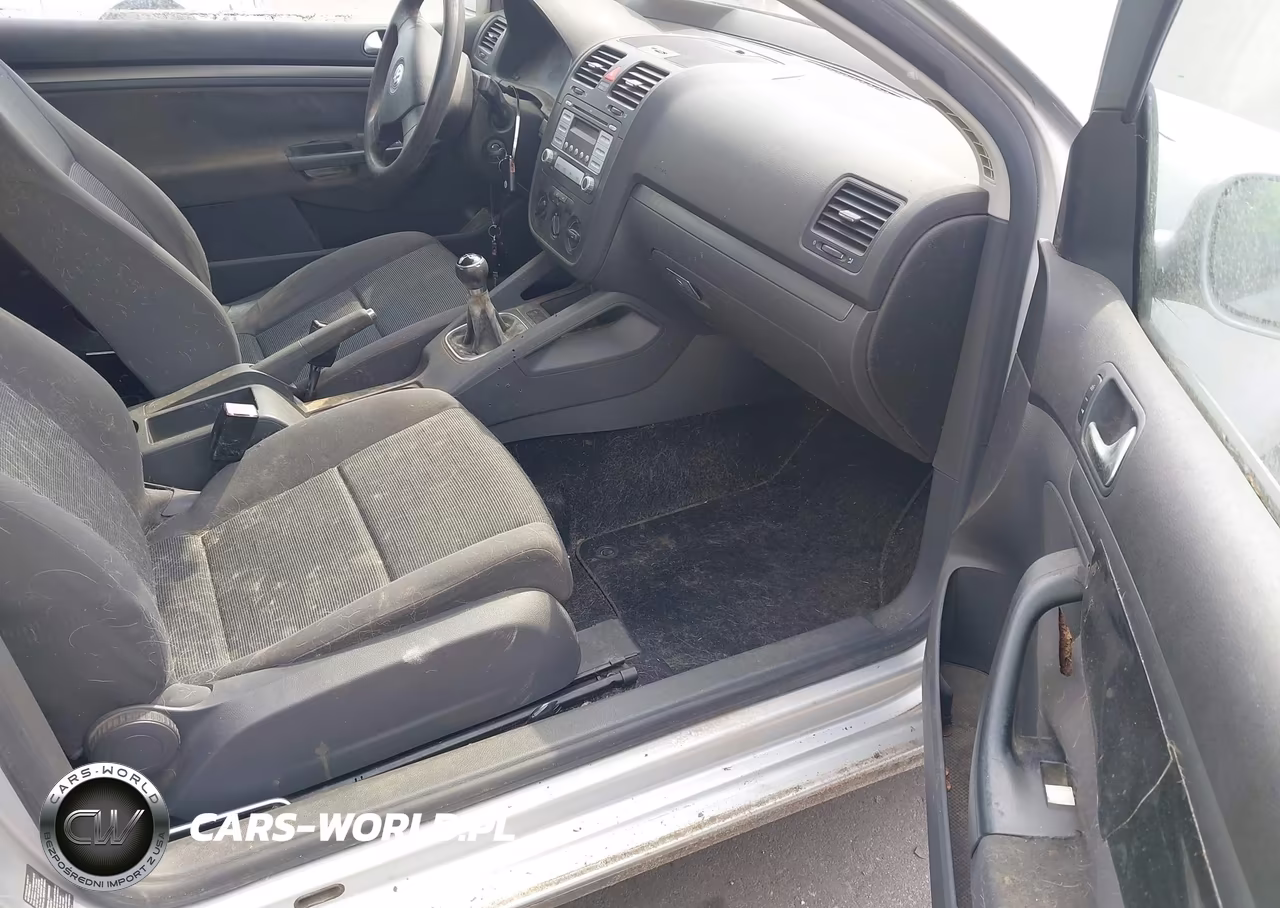 2006 Volkswagen Rabbit 2-Door VIN:WVWAR71K16W195549 - 5