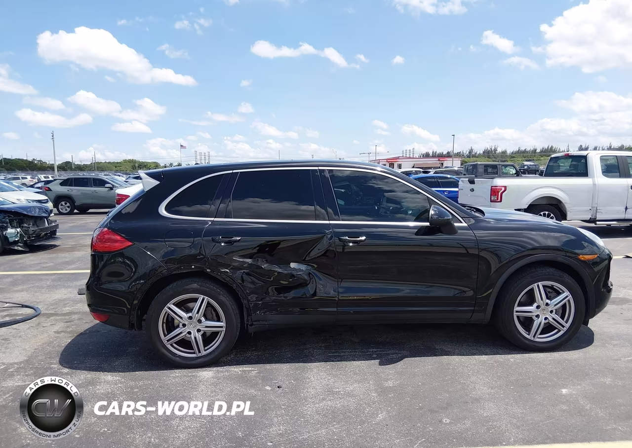 2014 Porsche Cayenne Platinum Edition VIN:WP1AA2A26ELA95083 - 13