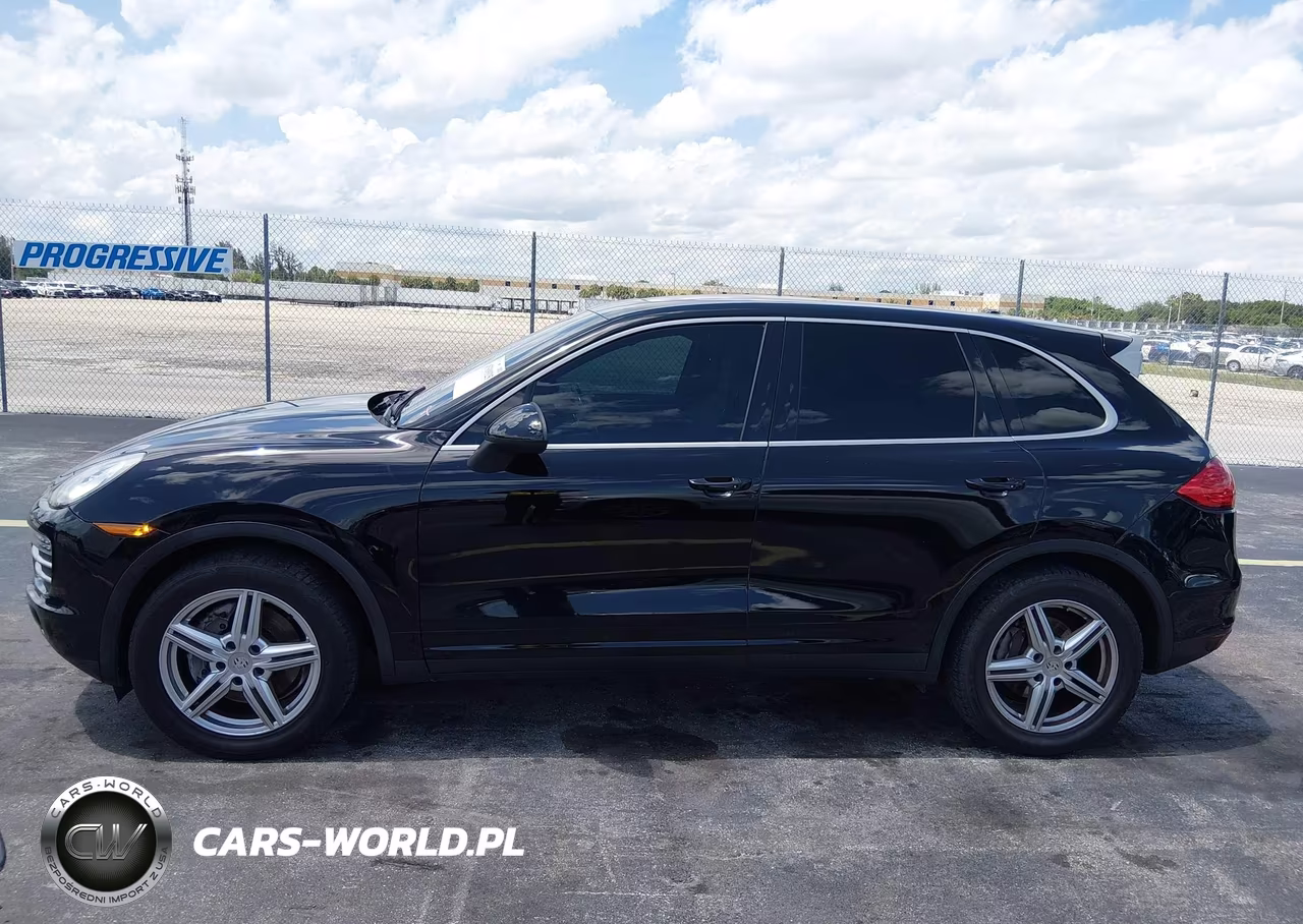 2014 Porsche Cayenne Platinum Edition VIN:WP1AA2A26ELA95083 - 14