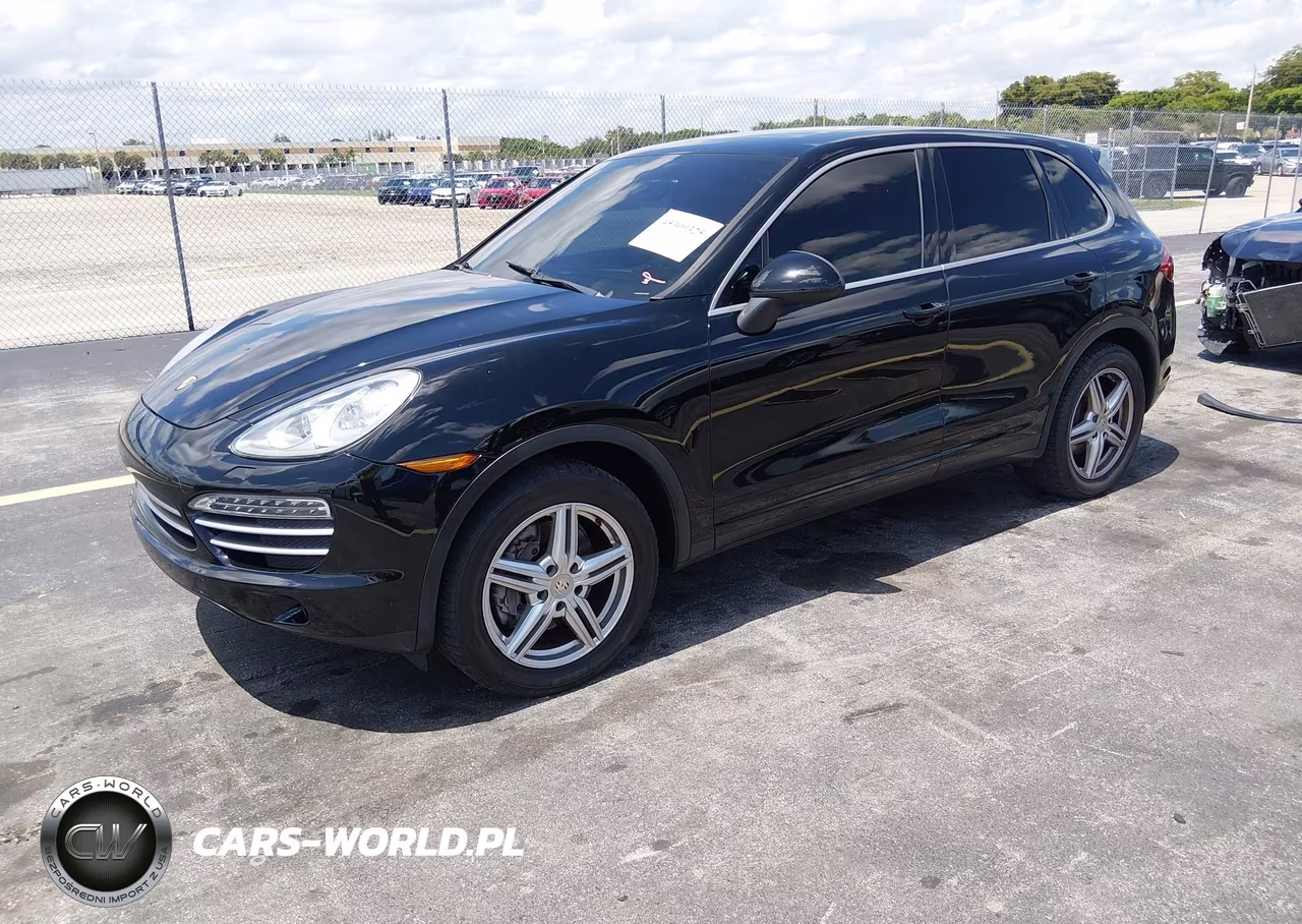 2014 Porsche Cayenne Platinum Edition VIN:WP1AA2A26ELA95083 - 2
