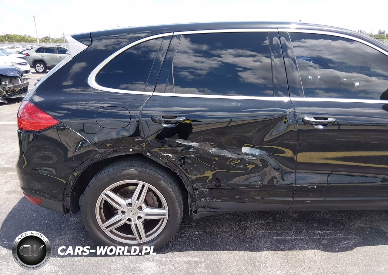 2014 Porsche Cayenne Platinum Edition VIN:WP1AA2A26ELA95083 - 6