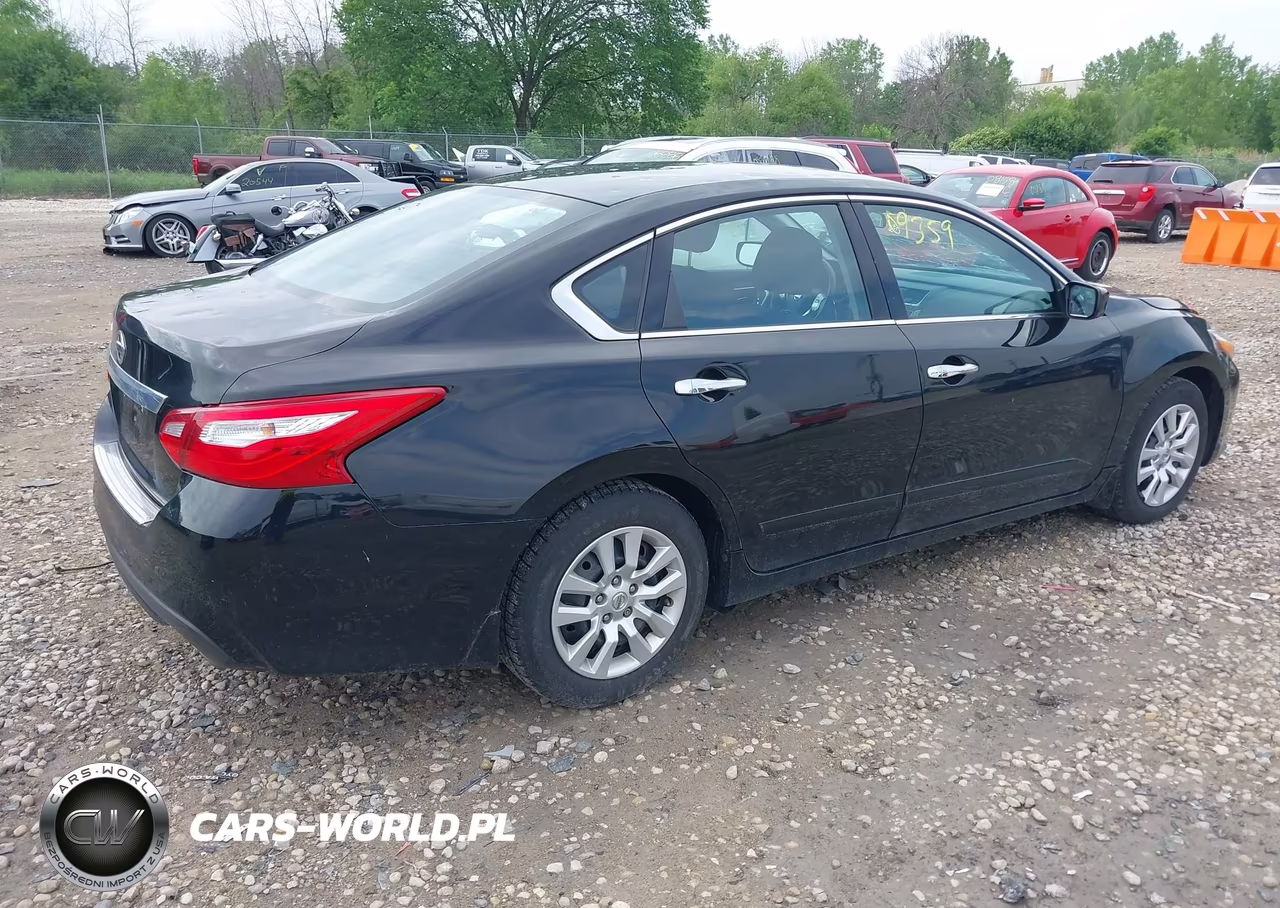 2016 Nissan Altima 2.5 S VIN:1N4AL3AP8GN368969 - 4