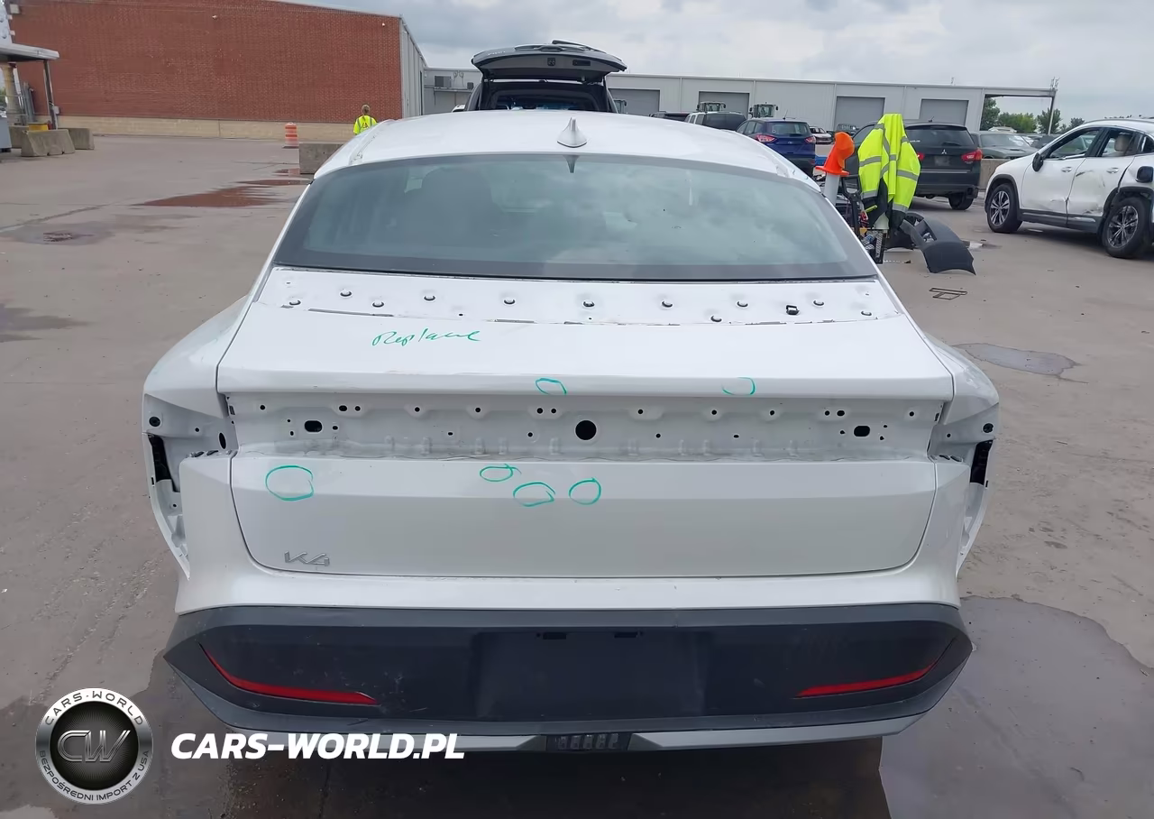 2025 Kia K4 Lxs VIN:3KPFT4DEXSE019664 - 17