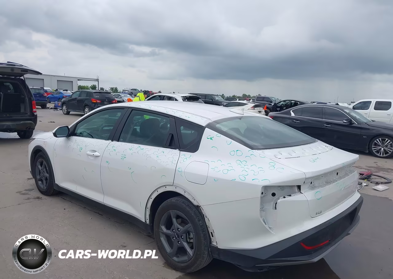2025 Kia K4 Lxs VIN:3KPFT4DEXSE019664 - 3