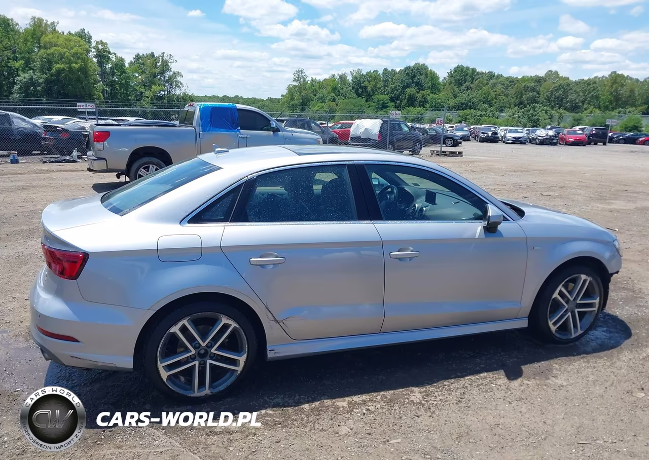 2017 Audi A3 Premium Plus VIN:WAUJ8GFFXH1015268 - 14