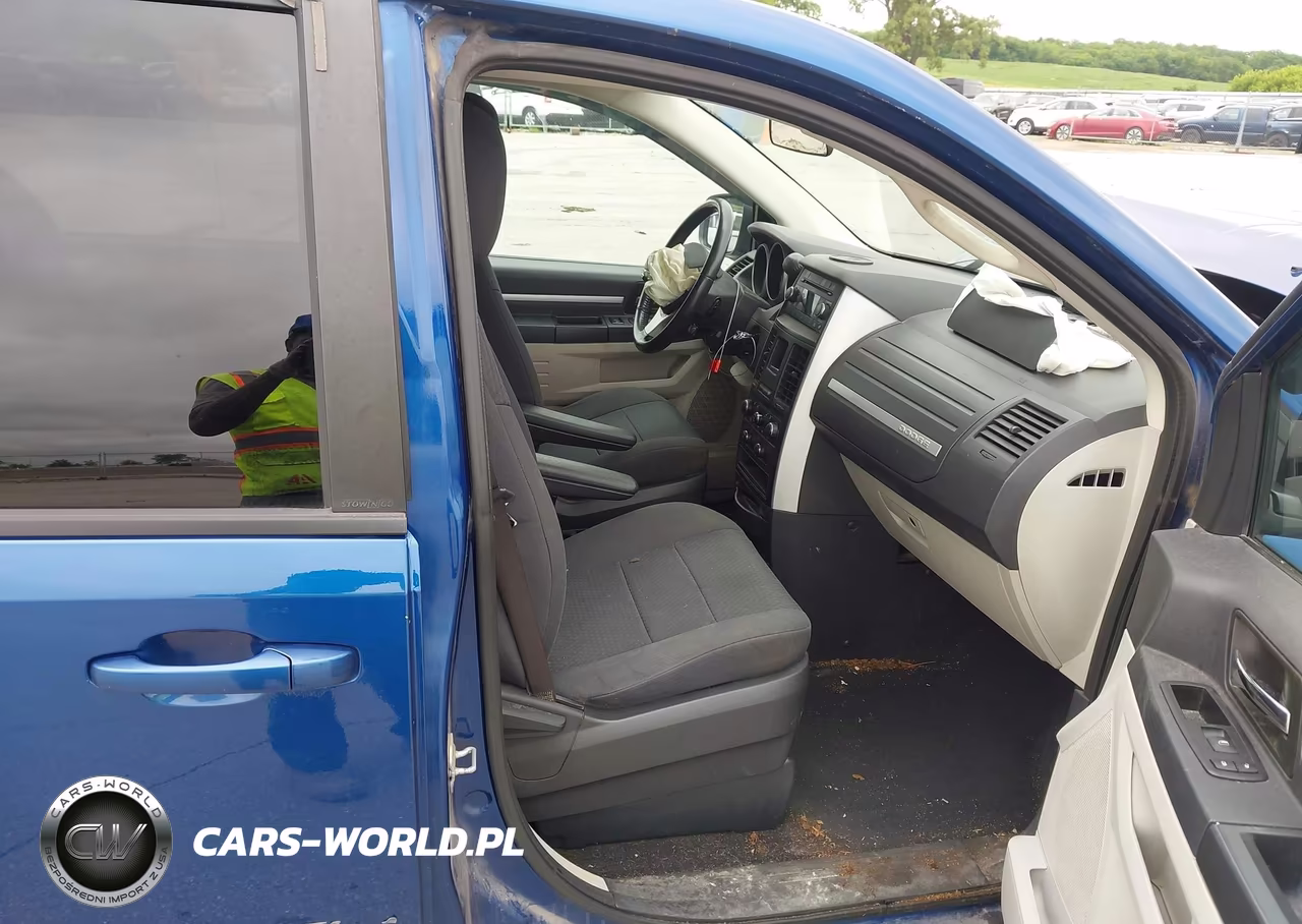 2010 Dodge Grand Caravan Hero VIN:2D4RN3D11AR332102 - 5