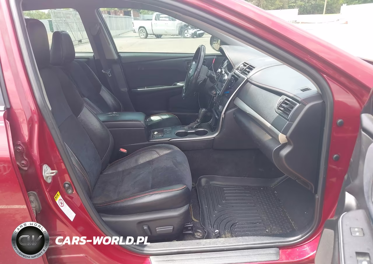 2017 Toyota Camry Xse VIN:4T1BF1FK7HU769553 - 5
