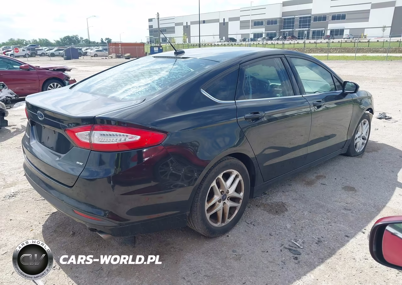 2015 Ford Fusion Se VIN:3FA6P0H7XFR229288 - 4