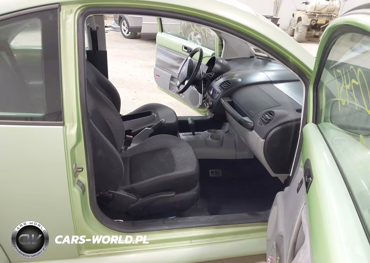 2002 Volkswagen New Beetle Gls VIN:3VWCK21C22M426443 - 5