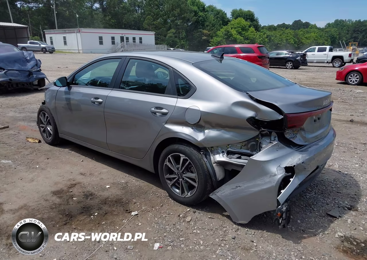 2024 Kia Forte Lxs VIN:3KPF24AD8RE787572 - 3