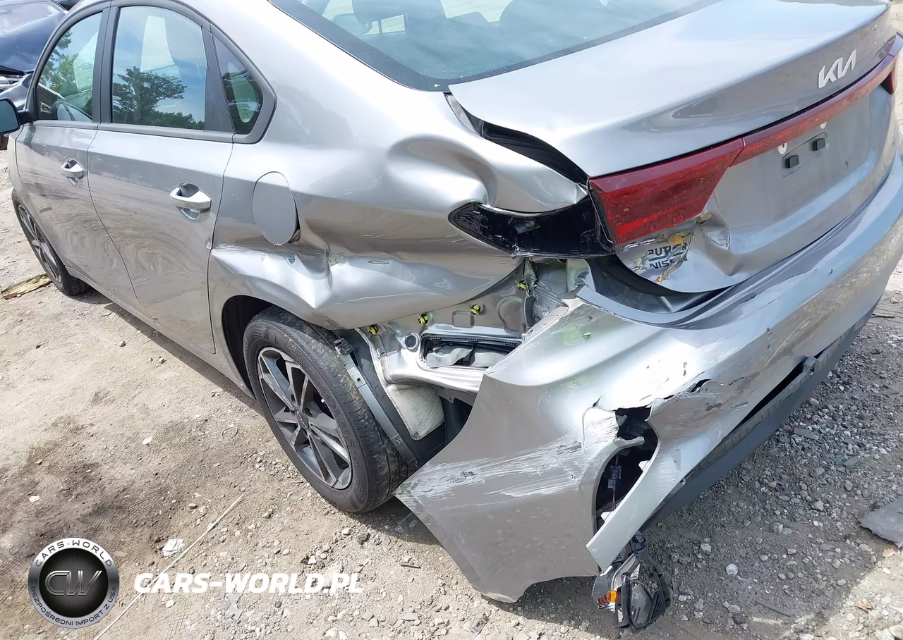 2024 Kia Forte Lxs VIN:3KPF24AD8RE787572 - 6