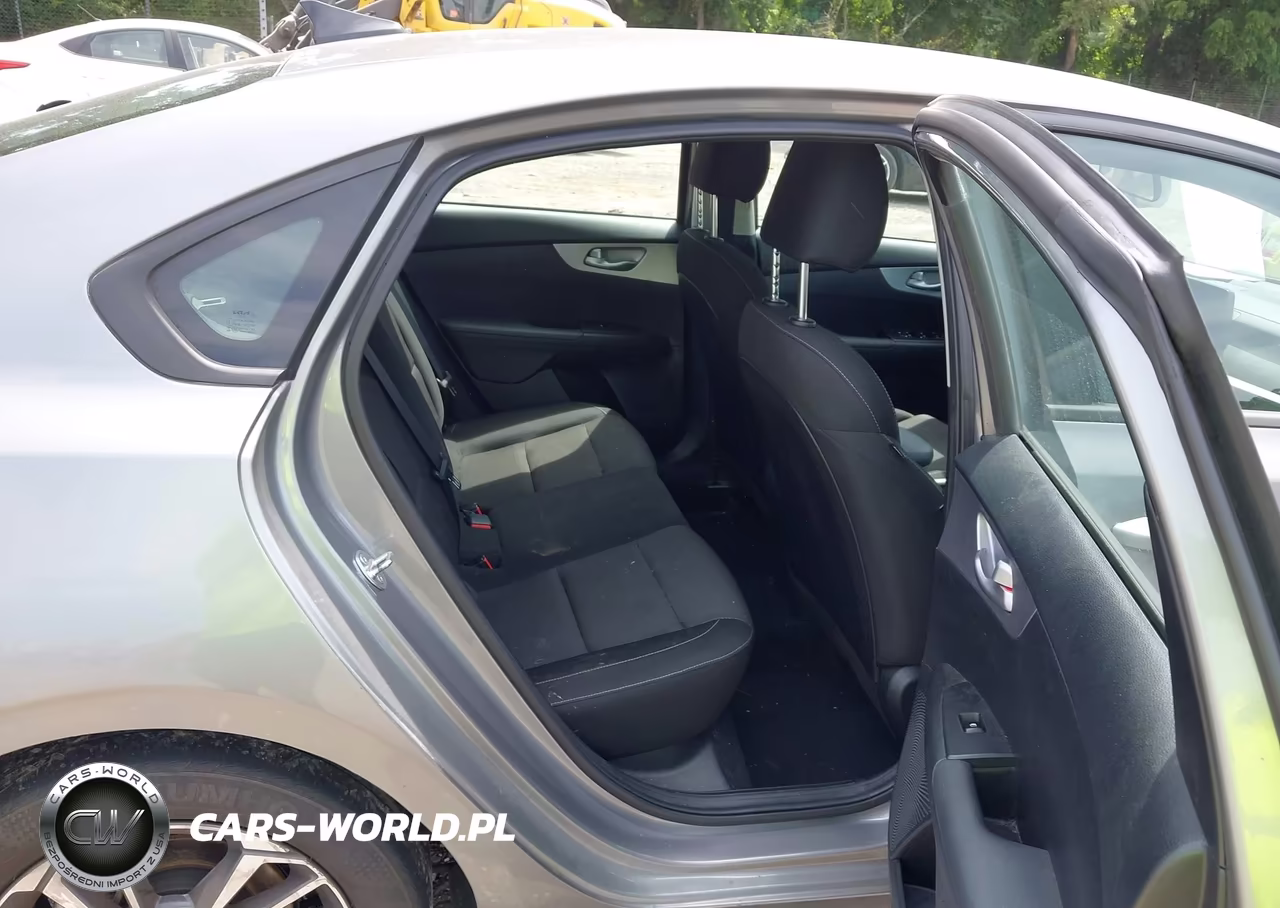 2024 Kia Forte Lxs VIN:3KPF24AD8RE787572 - 8