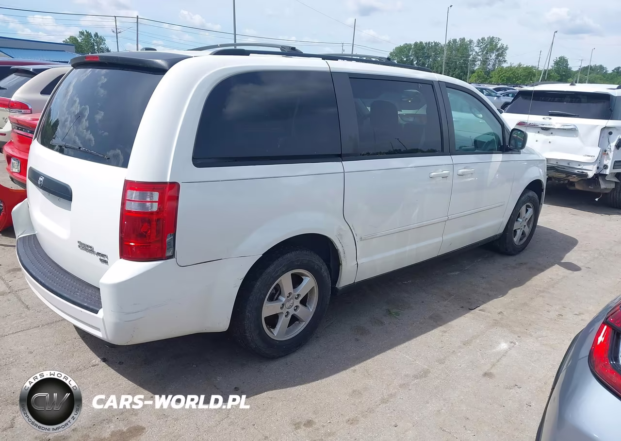 2010 Dodge Grand Caravan Hero VIN:2D4RN3D18AR364142 - 4