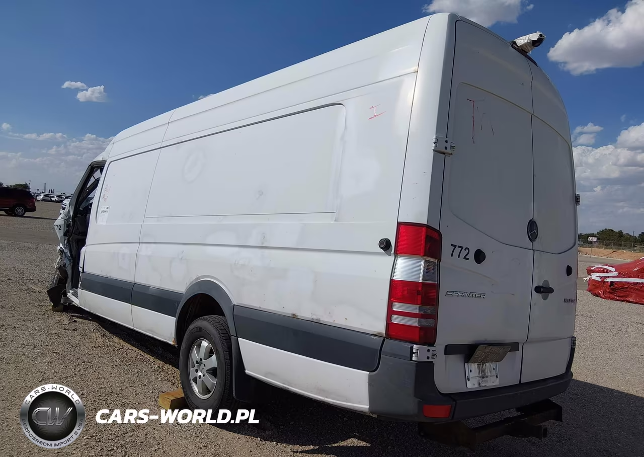 2016 Mercedes-Benz Sprinter 2500 High Roof VIN:WD3PE8DD0GP208631 - 3