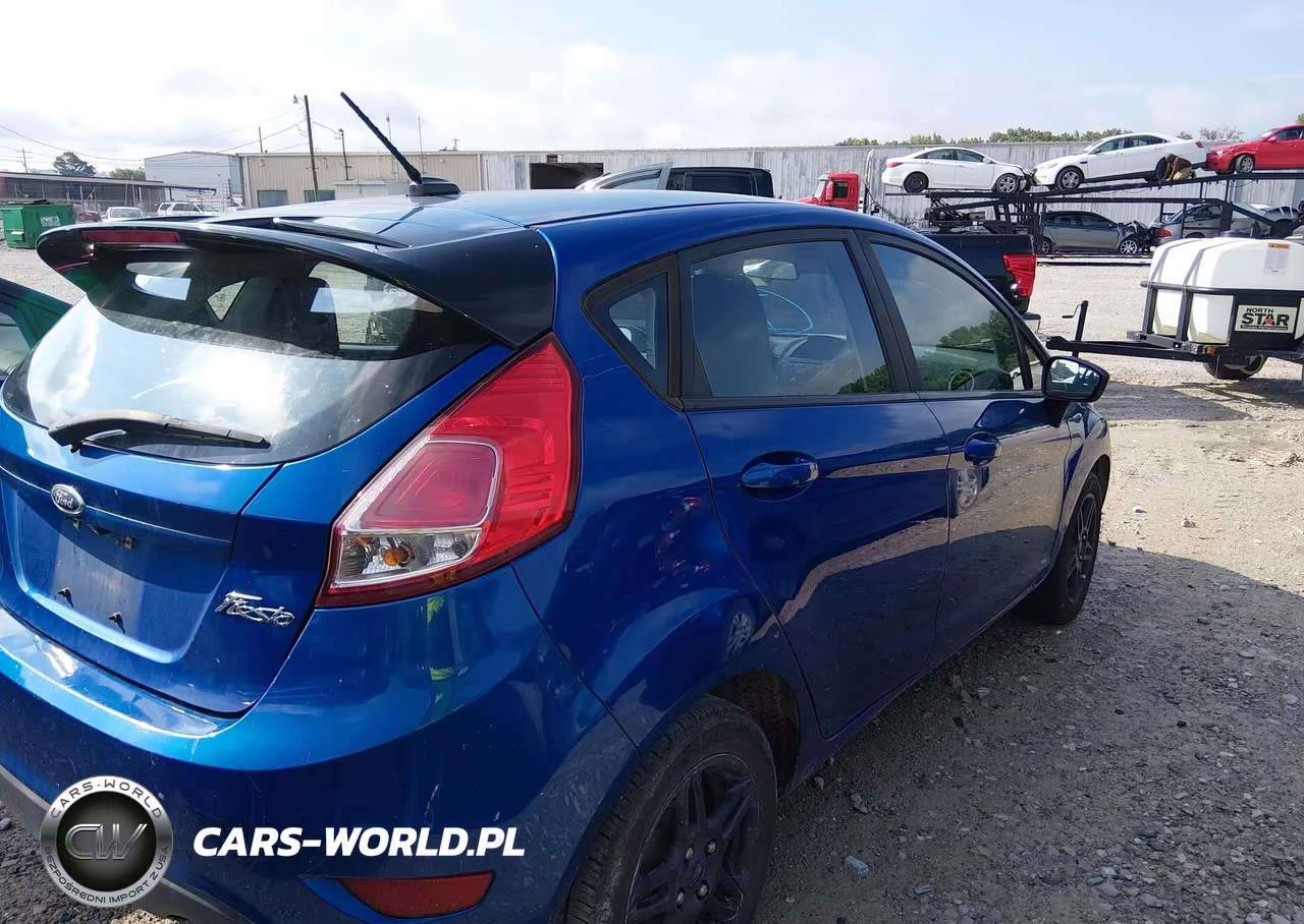2018 Ford Fiesta Se VIN:3FADP4EJ8JM127945 - 4