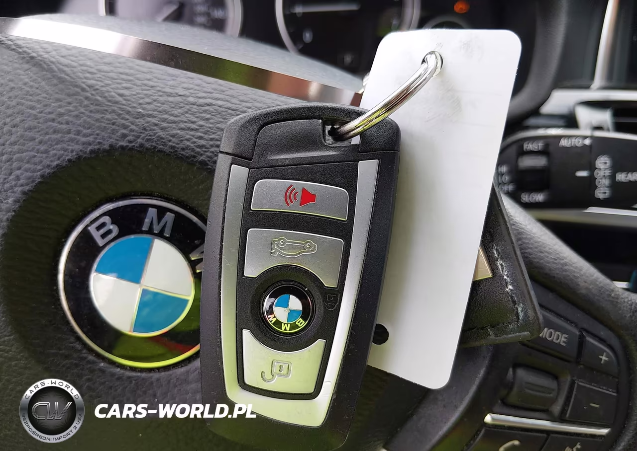2017 BMW X3 Sdrive28I VIN:5UXWZ7C30H0V90693 - 11